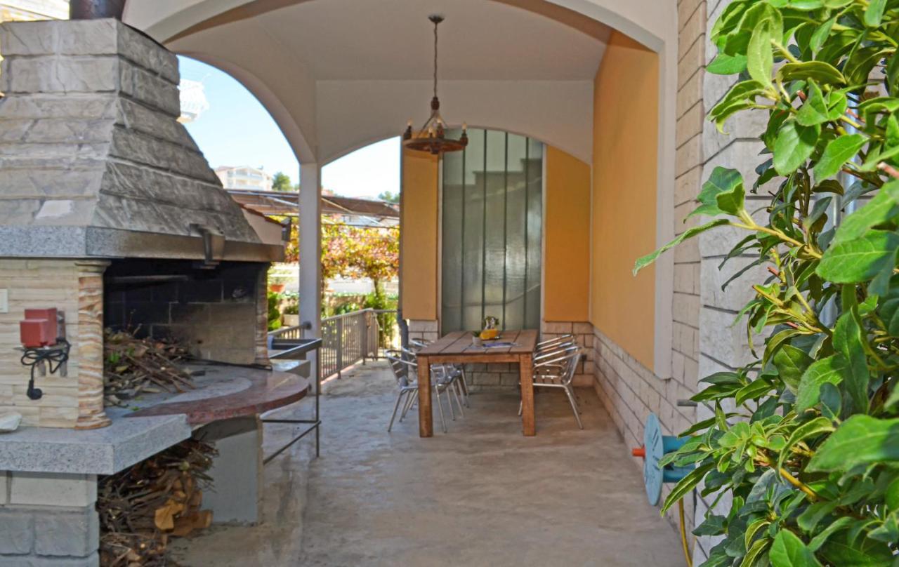 Villa Klaudia Traù Esterno foto