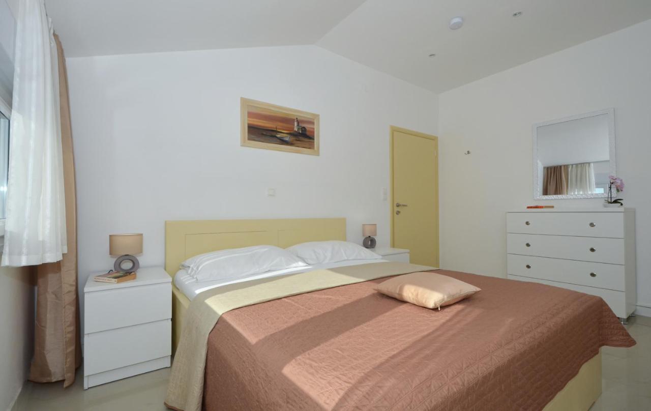 Villa Klaudia Traù Esterno foto