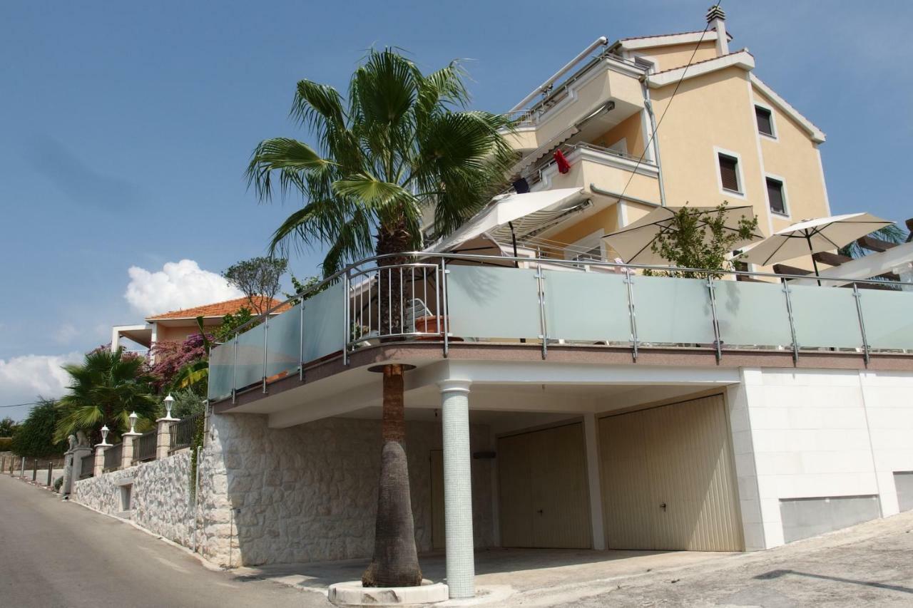 Villa Klaudia Traù Esterno foto